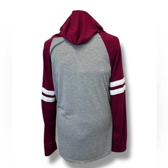 Disney Women’s Long Sleeve Character Graphic ColorBlock Hoodie, size 1X - Picture 4 of 10